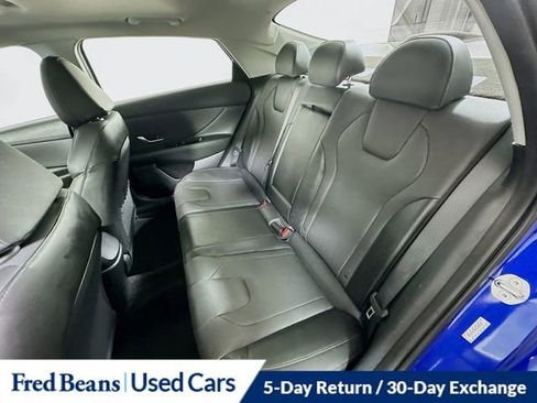 Used 2023 Hyundai Elantra Limited image 28