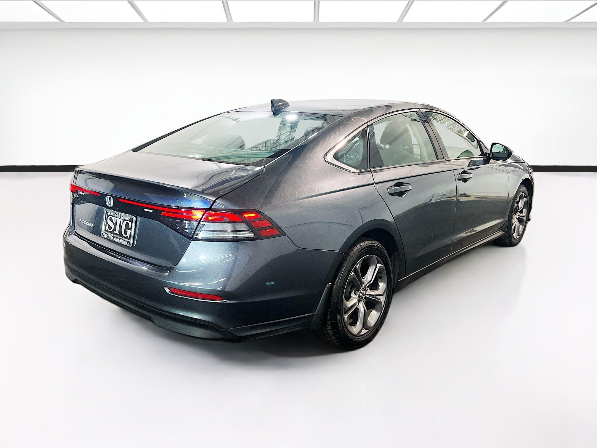 Used 2024 Honda Accord EX image 4