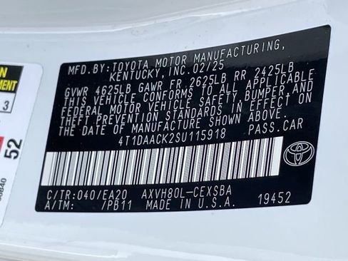 Used 2025 Toyota Camry SE w/ Convenience Package FWD image 31