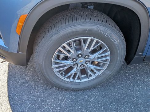 New 2026 Chevrolet Traverse LT w/ Driver Confidence Package image 11