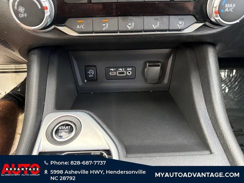 Used 2025 Nissan Sentra SV FWD image 17
