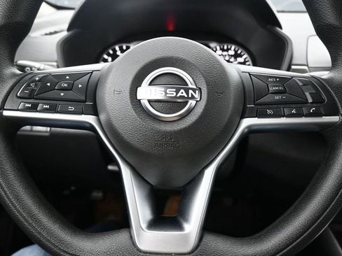 Used 2024 Nissan Altima 2.5 SV image 22