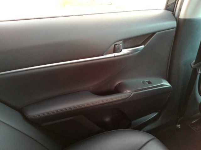 Used 2023 Toyota Camry XSE FWD image 28