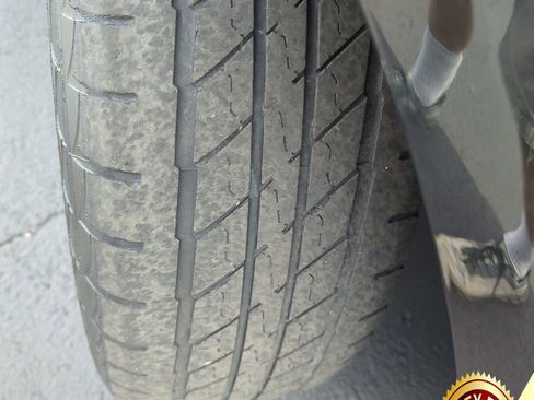 Used 2015 Chrysler Town & Country Touring-L w/ Driver Convenience Group image 29