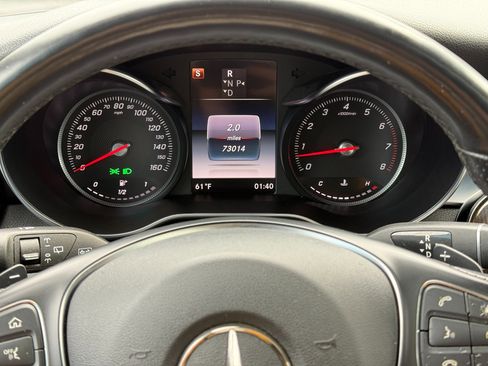 Used 2019 Mercedes-Benz GLC 300 4MATIC w/ AMG Line image 12