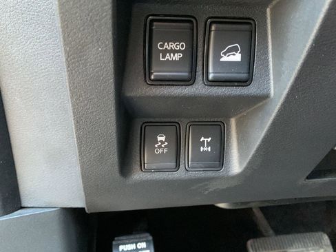 Used 2024 Nissan Frontier PRO-4X w/ Off-Road Protection Package image 11