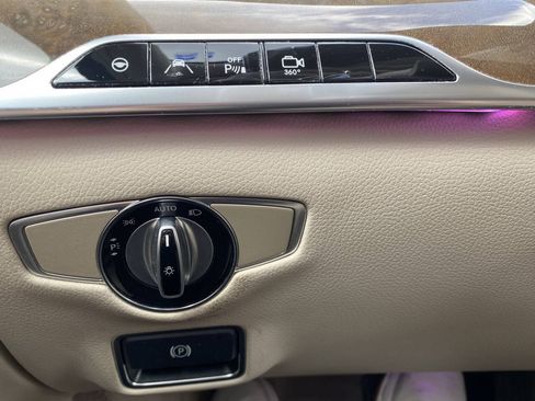 Used 2015 Mercedes-Benz S 550 4MATIC Sedan image 45