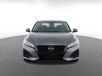 Used 2025 Nissan Altima 2.5 SV FWD video 2