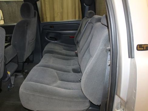 Used 2006 Chevrolet Silverado 2500 LT w/ Onstar Plus Package image 20