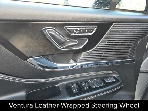 Certified 2022 Lincoln Corsair AWD w/ Premium Package image 12