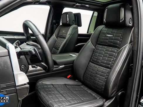 Used 2025 Cadillac Escalade ESV V image 39