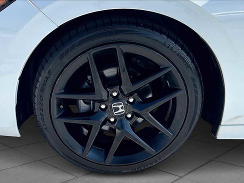 Used 2024 Honda Civic Sport image 10