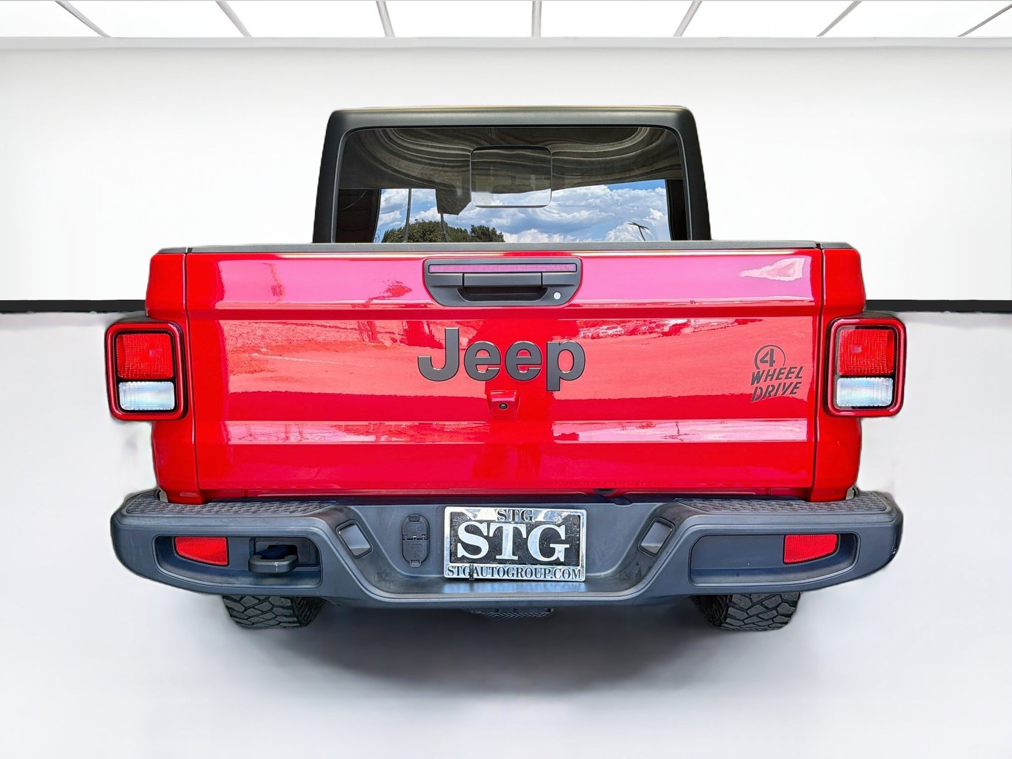 Used 2022 Jeep Gladiator Sport AWD/4WD image 5