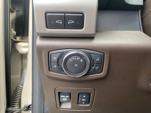 Used 2018 Ford F150 King Ranch w/ Equipment Group 601A Luxury image 17