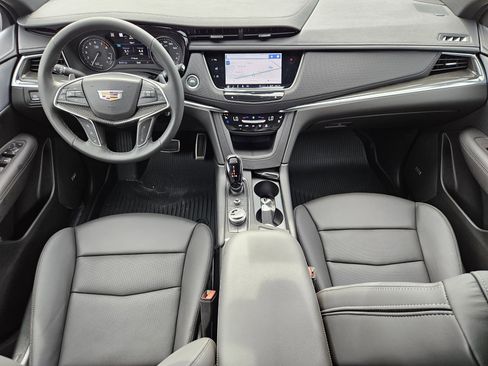 New 2025 Cadillac XT5 Sportv w/ LPO, Blue Accent Package image 15