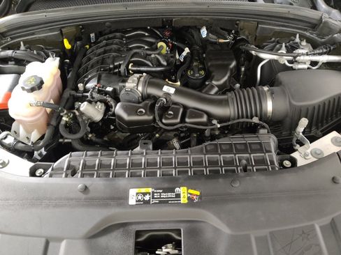 Used 2021 Jeep Grand Cherokee L Laredo w/ Luxury Tech Group I image 30