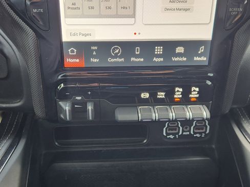 Used 2024 RAM 3500 Limited image 14