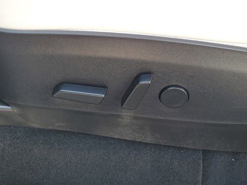 Used 2020 Tesla Model Y Performance image 14