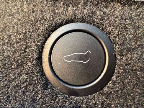 Used 2024 Tesla Model 3 Long Range image 41