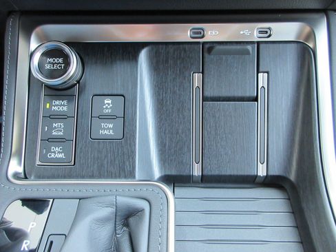 Used 2026 Lexus GX 550 AWD/4WD image 46