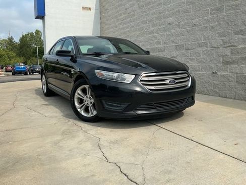 Used 2013 Ford Taurus SEL FWD image 1