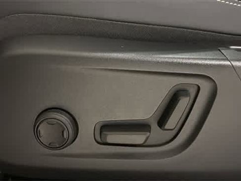 Used 2023 Volvo XC40 Recharge Ultimate w/ Protection Package Premier image 75