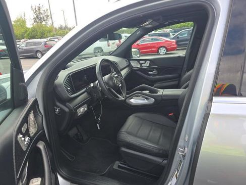 Used 2024 Mercedes-Benz GLE 450 4MATIC image 3