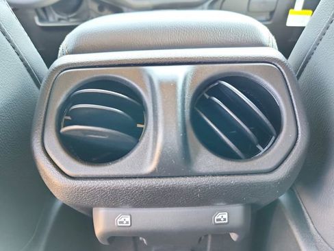 New 2026 Jeep Wrangler Unlimited Sahara AWD/4WD image 41