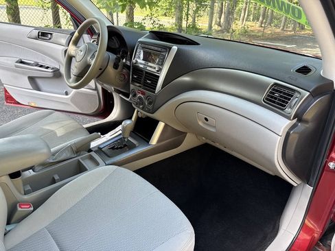 Used 2012 Subaru Forester 2.5X w/ Alloy Wheel Pkg AWD/4WD image 19