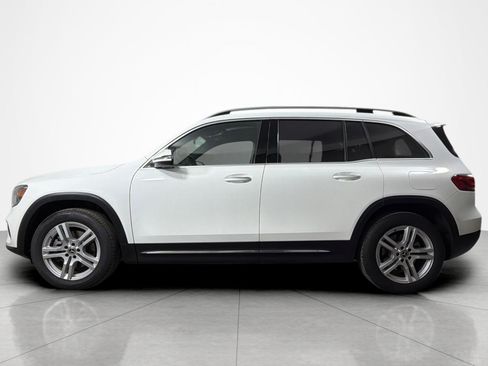 Used 2023 Mercedes-Benz GLB 250 image 2