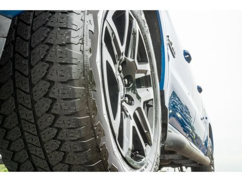 Used 2023 Chevrolet Silverado 1500 RST w/ Z71 Off-Road Package AWD/4WD image 10