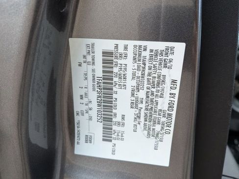 Used 2011 Ford Focus SE image 22