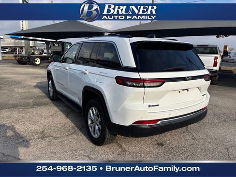 Used 2022 Jeep Grand Cherokee Limited image 8