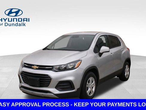 Used 2020 Chevrolet Trax LS w/ Tint and Cruise Package FWD image 1