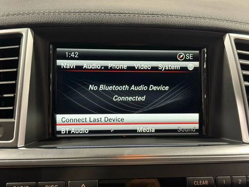 Used 2016 Mercedes-Benz GL 450 4MATIC image 26