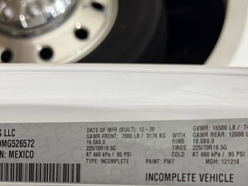 Used 2021 RAM 4500 Laramie AWD/4WD image 38