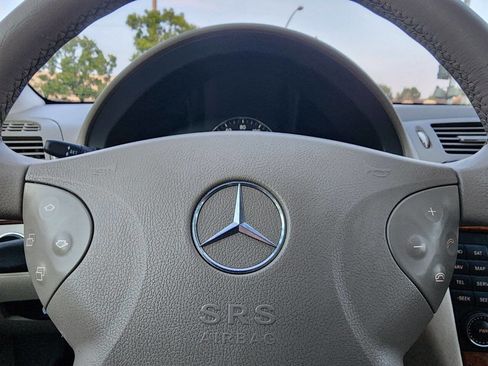 Used 2006 Mercedes-Benz E 350 Wagon image 38