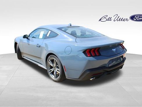 New 2025 Ford Mustang Coupe image 4
