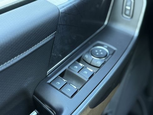 Used 2022 Ford F150 XLT w/ Equipment Group 302A High image 16