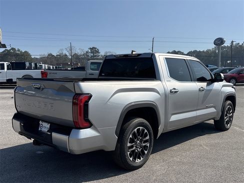 Used 2024 Toyota Tundra Limited image 5