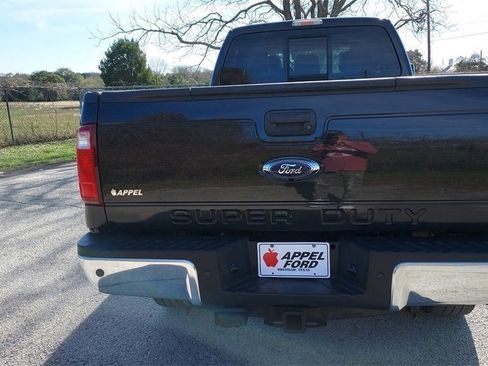 Used 2015 Ford F350 Lariat w/ Lariat Ultimate Package image 4