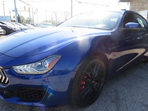 Used 2019 Maserati Ghibli S Q4 AWD/4WD image 29
