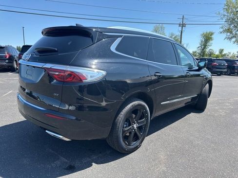 Used 2023 Buick Enclave Essence w/ Experience Buick Package image 7