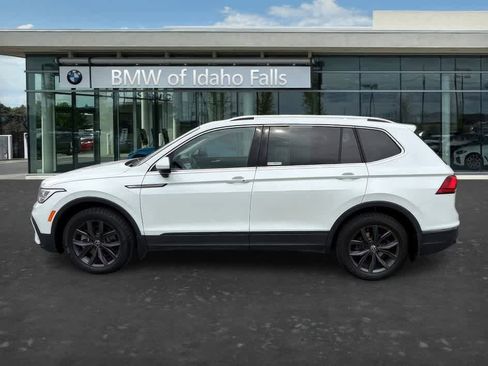 Used 2023 Volkswagen Tiguan SE w/ Panoramic Sunroof Package AWD/4WD image 5