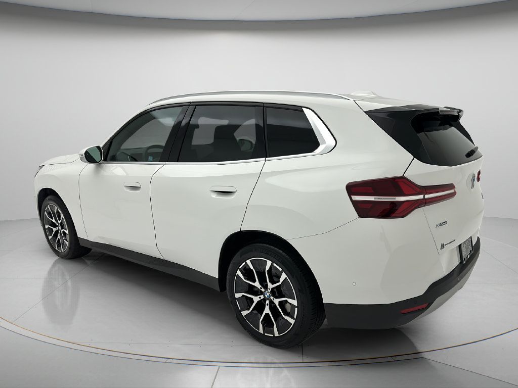 Used 2026 BMW X3 xDrive30i w/ Premium Package AWD/4WD image 4