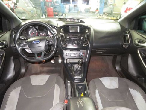 Used 2016 Ford Focus ST FWD image 38