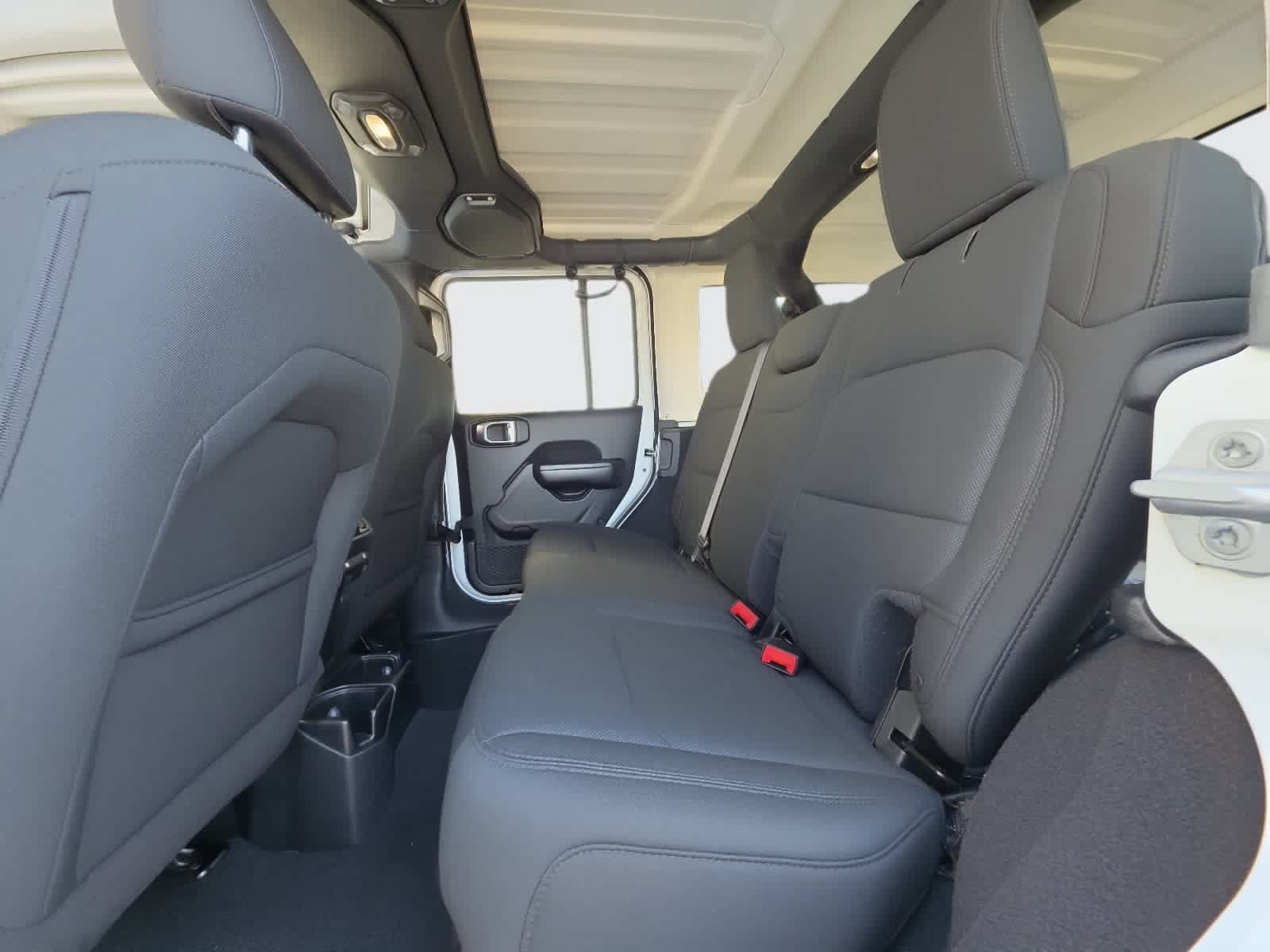 Used 2018 Jeep Wrangler Unlimited Sport S AWD/4WD image 26