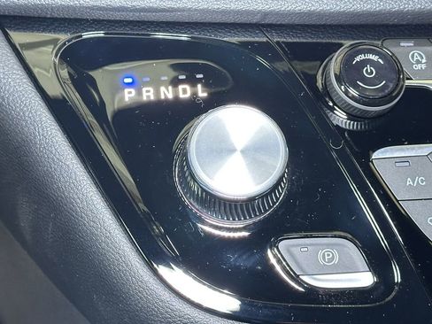 New 2026 Chrysler Pacifica Select image 29