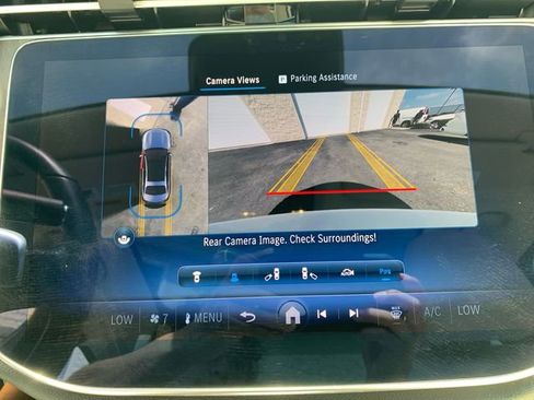 Used 2025 Mercedes-Benz E 350 4MATIC Sedan image 27