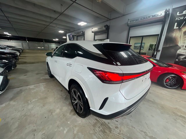 Used 2024 Lexus RX 350 FWD w/ Technology Package image 6